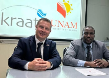 Prof. Kenneth Matengu vice chancellor of UNAM and Frank Kernstock (MD) of Kraatz Engineering at the signing of the MOU in Walvisbay.